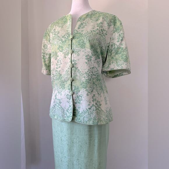 Vintage ‘90s Papell 100% Silk Green Beaded Short Sleeve Jacket + Midi Skirt Set - Picture 3 of 11